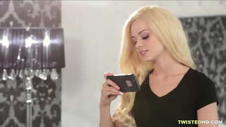 ǻ�母欺骗他妈的继女和她的男朋友