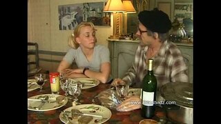 Frëngjisht hap atit dhe bijës