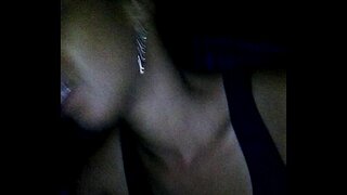 ���ေချာ deepthroat ဦးခေါင်း