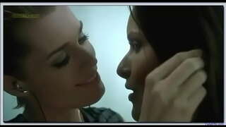 Ребека Ромайн Рие Расмуссен лесбийский бӯсаи дар нақши занон Роковой