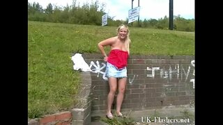 ���ोरा babe Lenas सार्वजनिक नग्नता र busty चमकती नेपाली ब्ययफ्रेंडस देखाउने