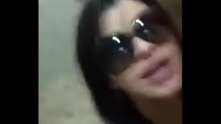 כלבה משלם את הזין מסיבה של 3!