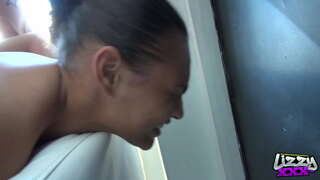 ЛиззивсГуттербрейн-Trailer-lizzyxxx