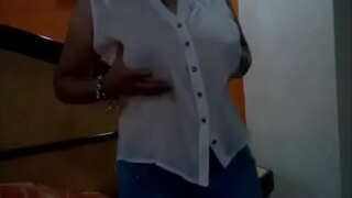 Wie Sie sich bewegen, die Titten meiner Frau