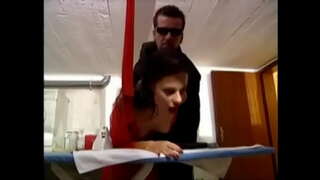 Kurva na stůl, žehlicí ( Selo to pro tebe :D )