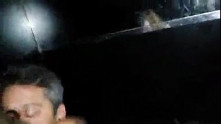 Amb la meva dona a l&#039;apogeu de l&#039;interior i l&#039;amic de menjar-la