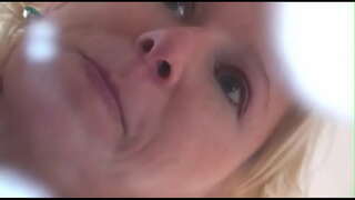 POV yn Poeri Merched