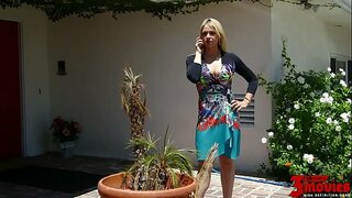 ���ារ៉ា Vandella គឺជាការពិត MILF ស្លុត