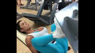 Gracy pumping iron u teretani