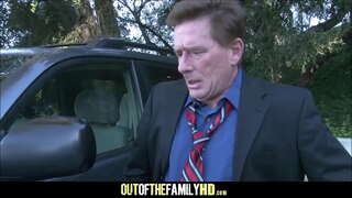 Vijana Blonde Familia Fucked Na Stepdad &amp;amp; Kijana