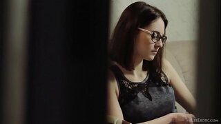 Tina M spying ar Sade Mare