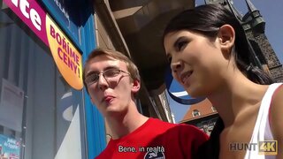 HUNT4K. In cuckold nerd felix est, ut mercedem pro pussy eius amicam