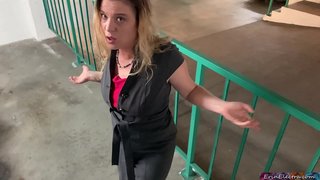 Ana dəli olur ki, onun пасынок кончает onun pussy