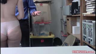 ���श्चर्यकारक आणि अद्भुत माणूस दाट तपकिरी रंगाचे केस पौगंड fucked मिळते कार्यालयात करून भ्रष्ट पकडणे